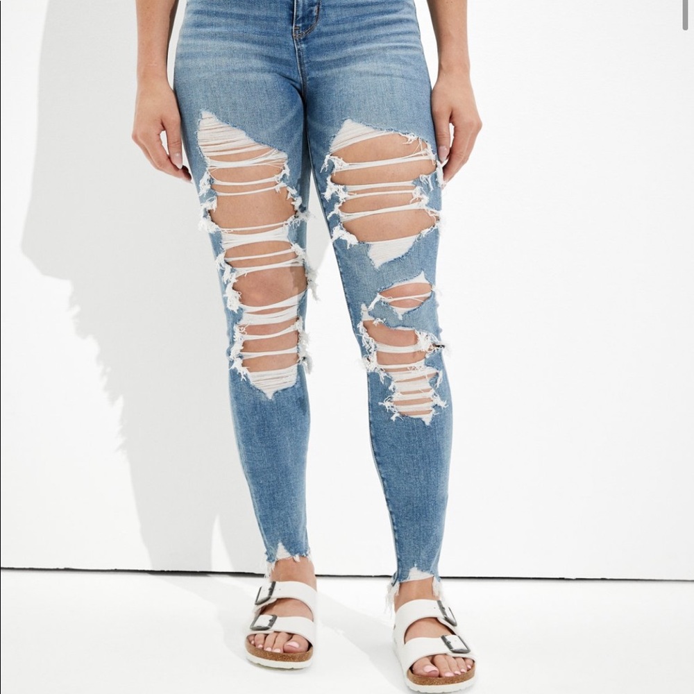 American Eagle AE distressed ripped hi-rise raw hem jegging 8 short